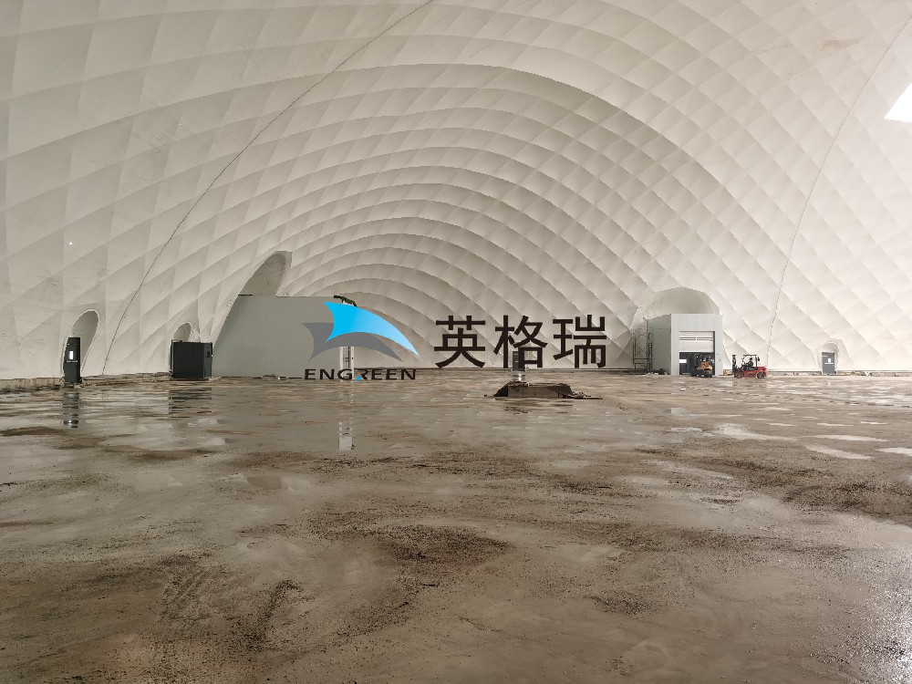 大香蕉在线电影仓库内部空间无碍，大型机械可自由运行，空间利用率高